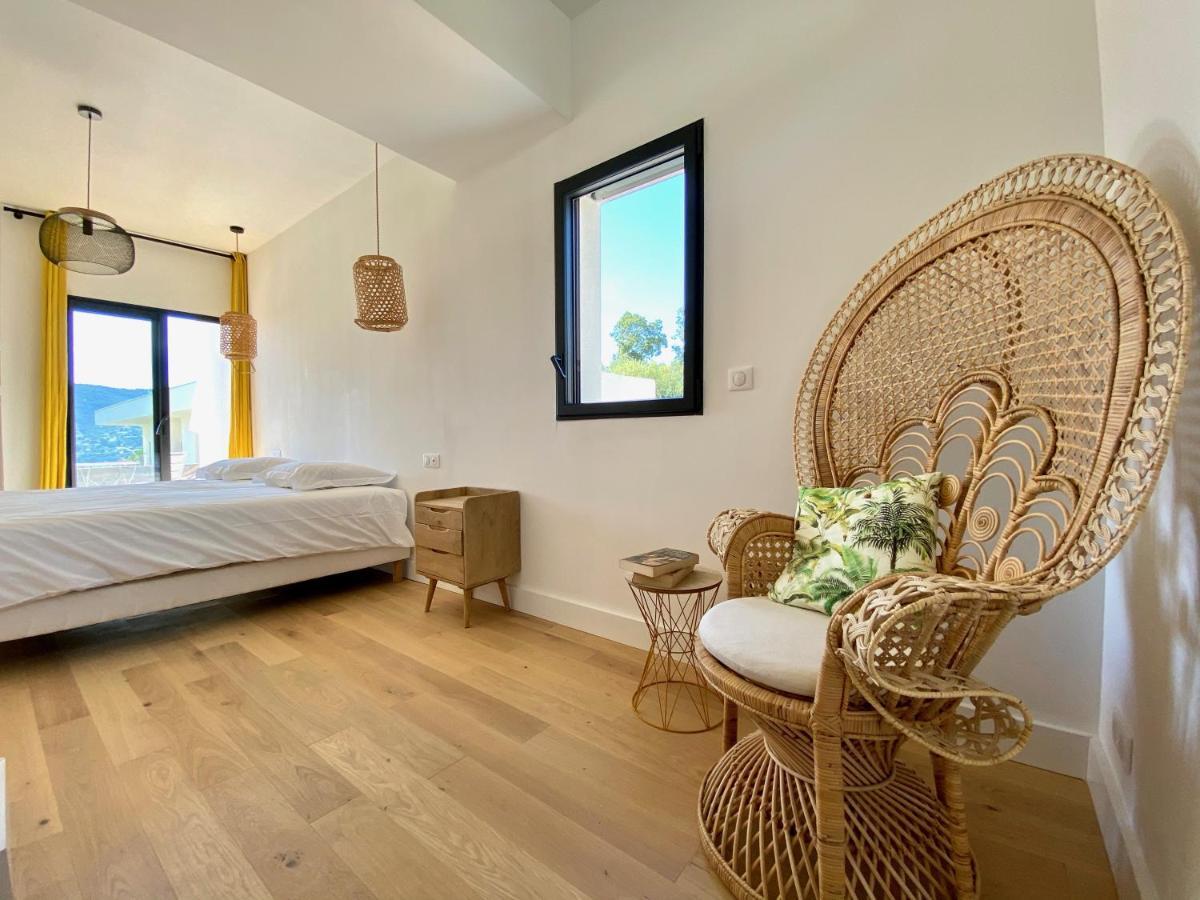 Villas De Standing Avec Magnifique Vue Mer Et Piscines Privees, Sagone ساغون المظهر الخارجي الصورة