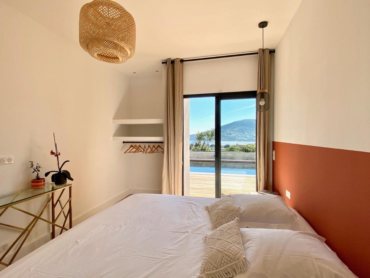 Villas De Standing Avec Magnifique Vue Mer Et Piscines Privees, Sagone ساغون المظهر الخارجي الصورة